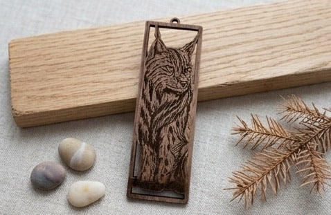 Holz-Lesezeichen  – filigrane Lasergravur