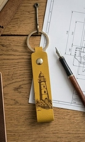 Leder-Schlüsselanhänger „Leuchtturm“ – verschiedene Farben