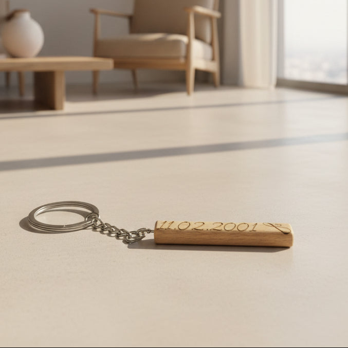 Schlüsselanhänger Holzstab Personalisierbar